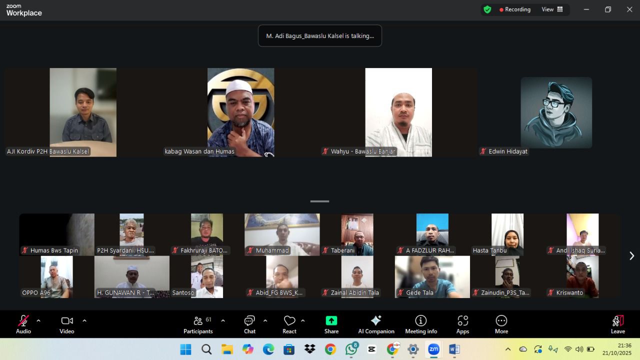 Ketua dan Anggota bersama Tim Humas Bawaslu Tapin ikuti kegiatan Sosialisasi Assessment Kehumasan Bawaslu Tahun 2025 yang dilaksanakan melalui Zoom Meeting