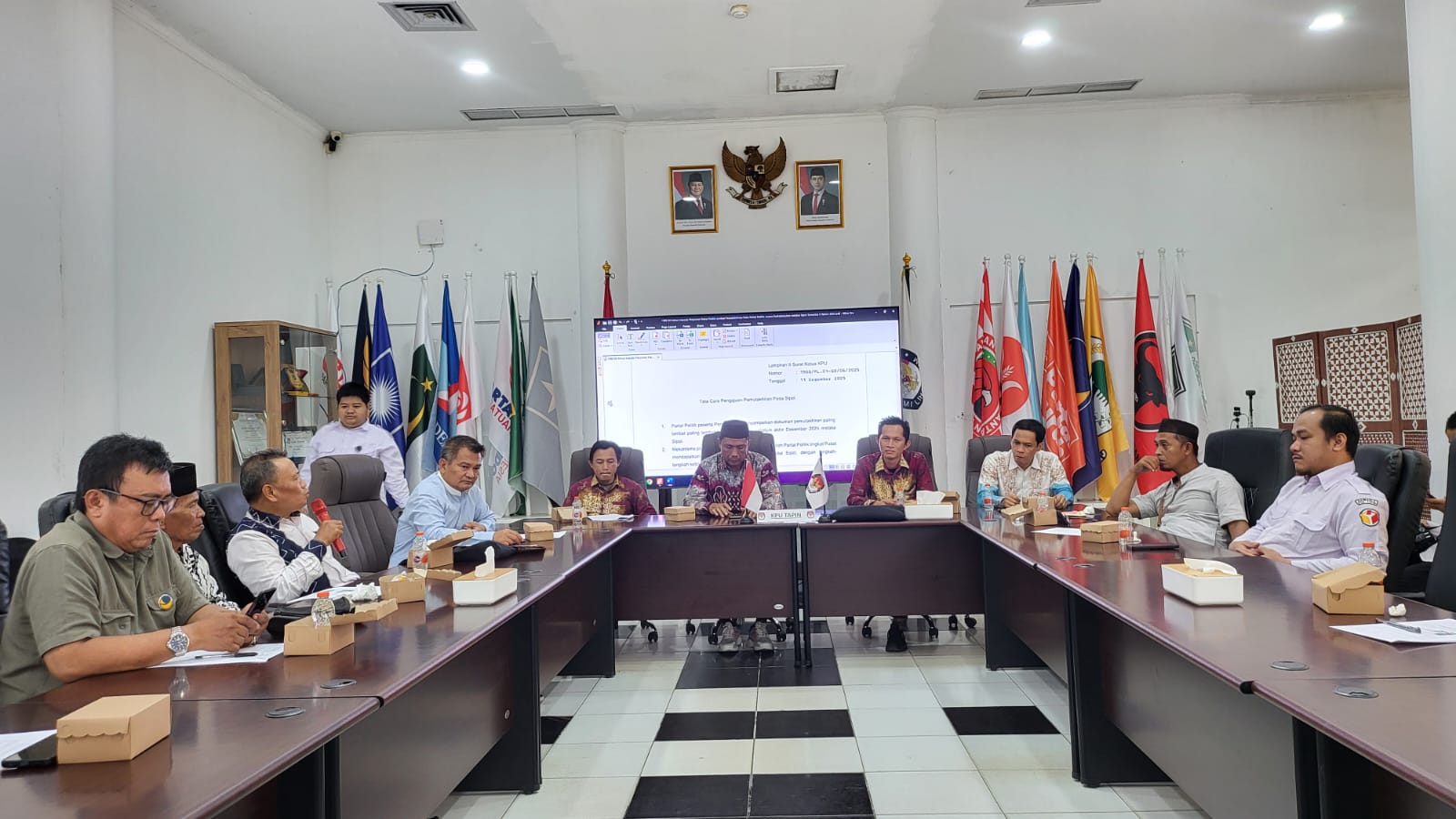 Perkuat Transparansi Parpol, Bawaslu Tapin Ikuti Sosialisasi Pemutakhiran Data SIPOL