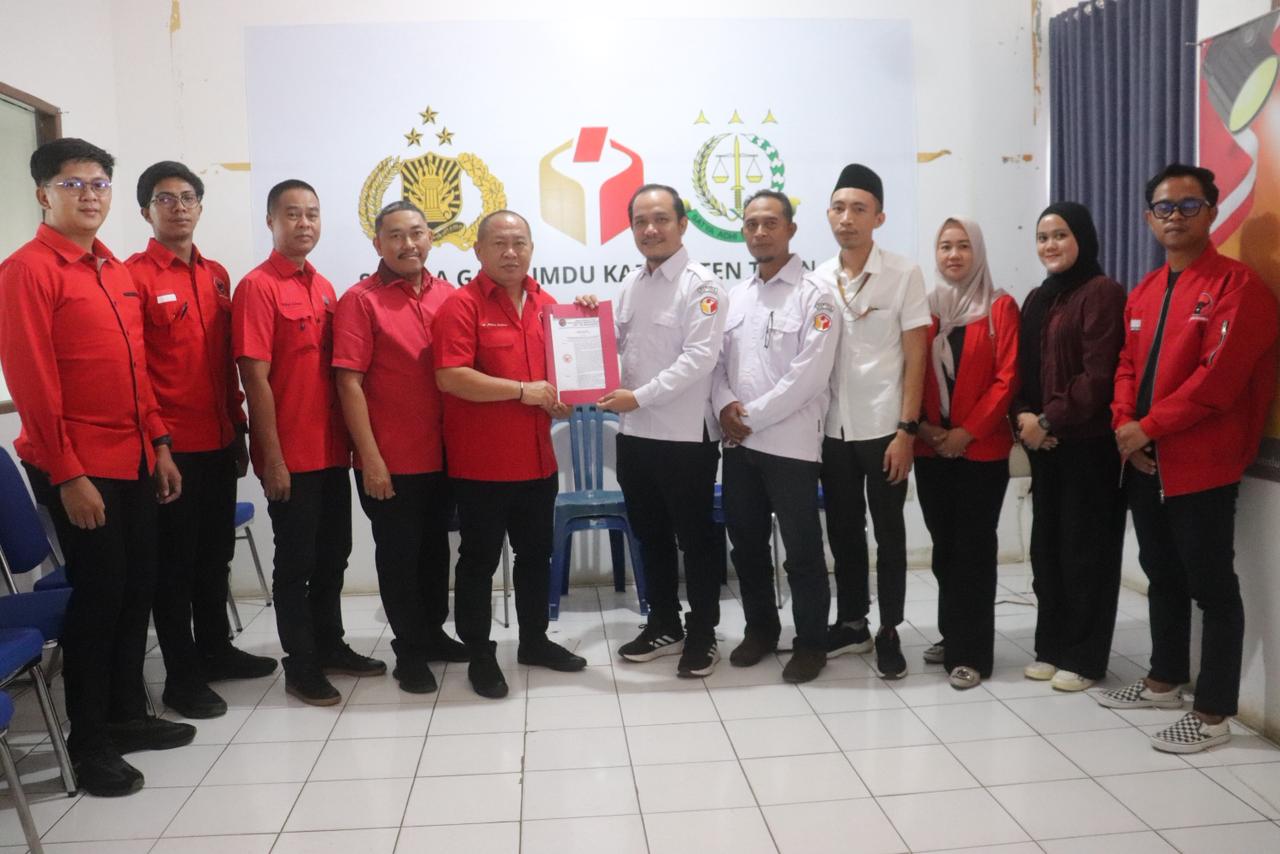 Bawaslu Tapin dan DPC PDI Perjuangan Jalin Silaturrahmi dan Audiensi