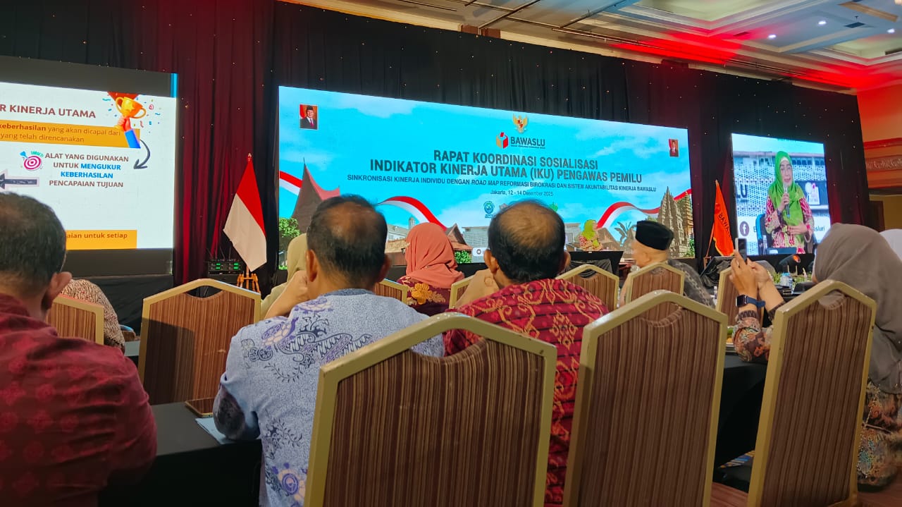 Rini Wartini Sampaikan Materi di Rakor Bawaslu RI 