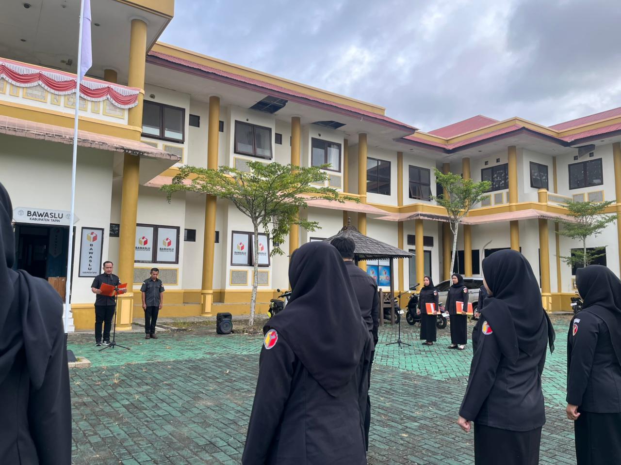 Abid Tekankan Konsistensi Pelaksanaan Program Kerja Bawaslu Tapin