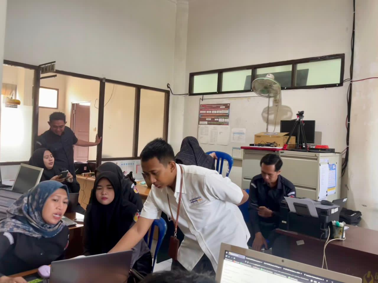 Pahami Sistem Pajak Digital, Bawaslu Tapin Ikuti Sosialisasi Coretax dari KP2KP