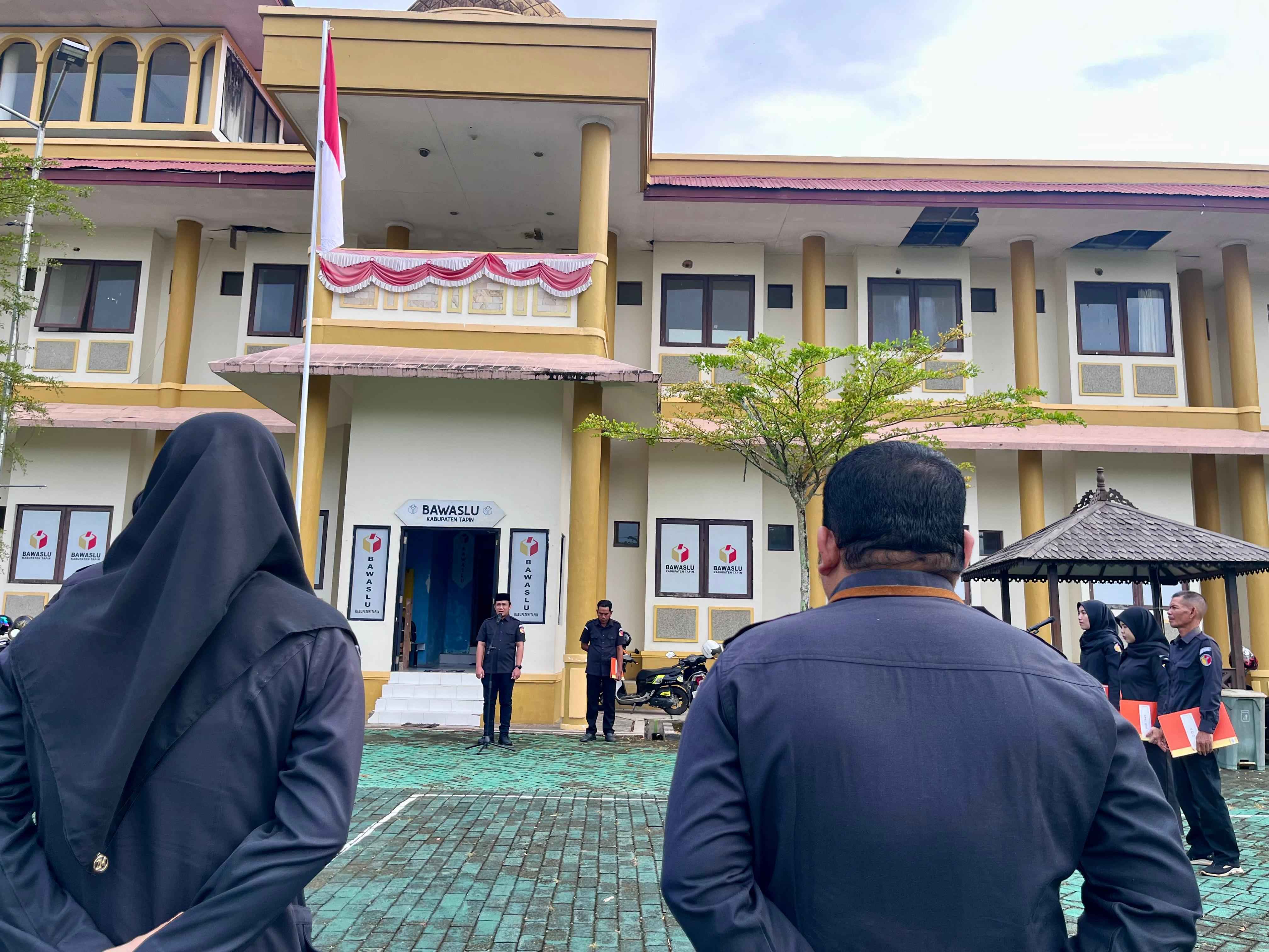 Pimpin Apel Pagi, Abid Tekankan Refleksi Diri dan Disiplin Kerja