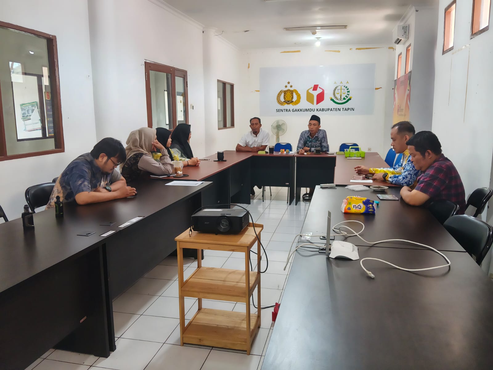 Tindaklanjuti Instruksi Bawaslu RI, Abid Pimpin Rapat Internal Konsolidasi Demokrasi