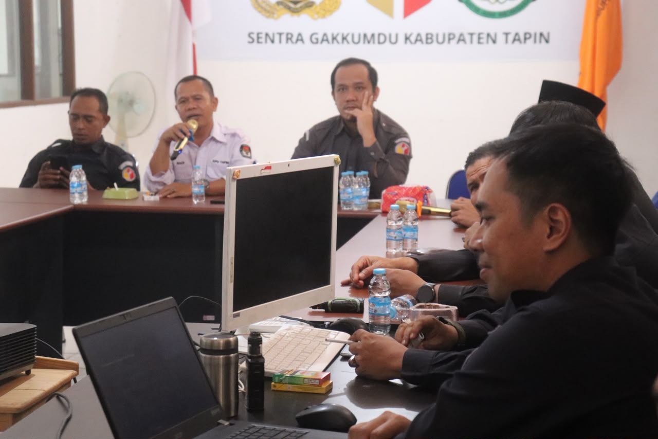 Bawaslu dan KPU Tapin Kaji Putusan MK, Perkuat Pemahaman Hukum Kepemiluan