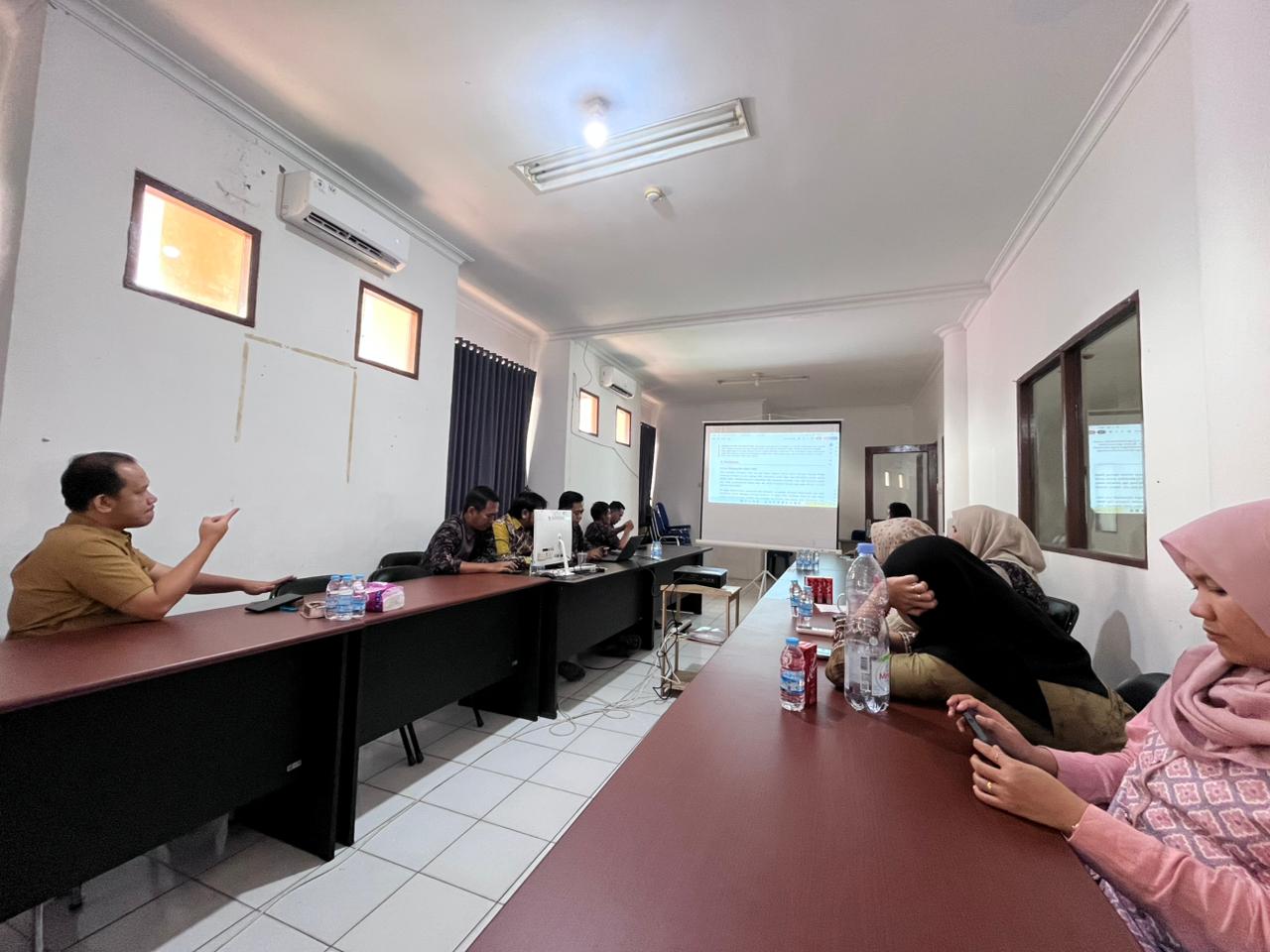 Bukan Akhir, Tapi Awal: Bawaslu Tapin Siapkan Langkah Lanjutan Pascapeluncuran Bawaslu Membelajarkan Vol. 2