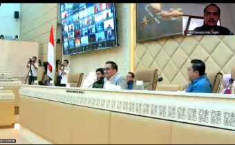 Ketua Bawaslu Tapin Abid Fikasi Gulo ikuti RDP Komisi II DPR RI Bersama Mendagri KPU Bawaslu dan DKPP secara daring