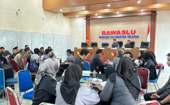 Bawaslu Kalsel Gelar Rakor Progres Pengawasan PDPB dan Finalisasi Penyusunan Laporan Akhir Tahun 2025