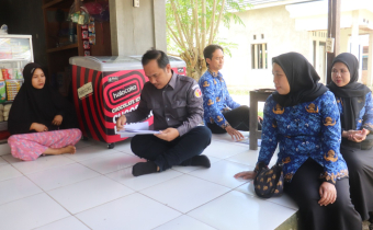 Ketua Bawaslu Tapin Abid Fikasi Gulo dan Tim Saat Lakukan Uji Petik Di Kecamatan Binuang